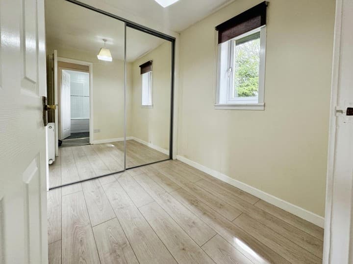 2 bedrooms apartment for sale in Paisley, United Kingdom - Image 8