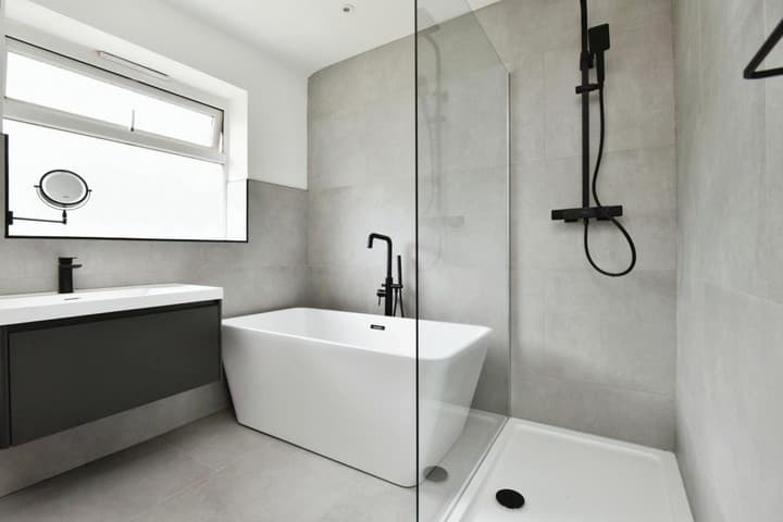 2 bedrooms house for sale in Newcastle Upon Tyne, United Kingdom - Image 4