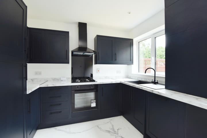 2 bedrooms house for sale in Newcastle Upon Tyne, United Kingdom - Image 3