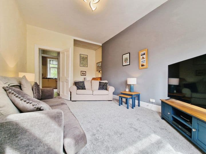 2 bedrooms apartment for sale in Largs, United Kingdom - Image 9