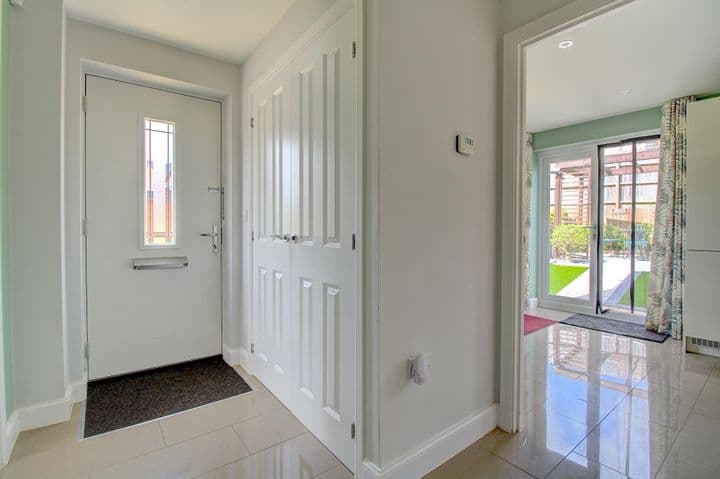 3 bedrooms house for sale in Cannock, United Kingdom - Image 11