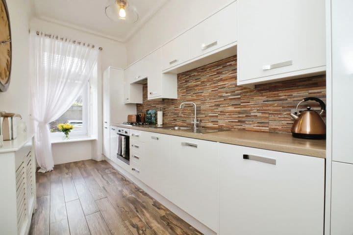 1 bedroom apartment for sale in Glasgow, United Kingdom - Image 9