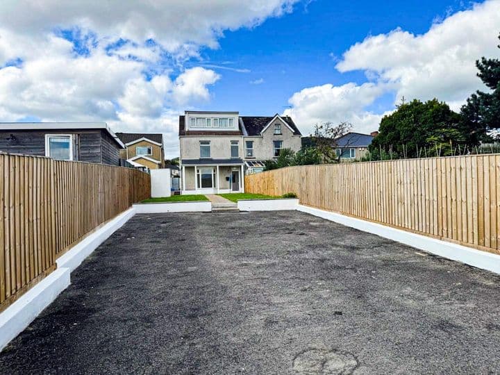 6 bedrooms house for sale in Neath Port Talbot, United Kingdom - Image 3