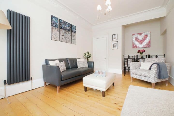 1 bedroom apartment for sale in Glasgow, United Kingdom - Image 6