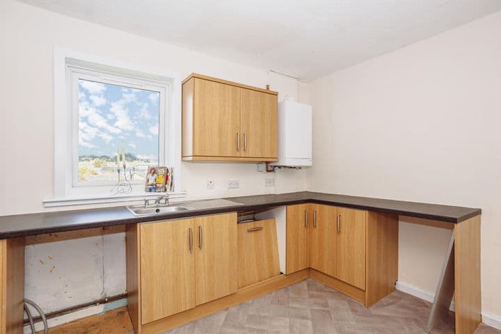 2 bedrooms apartment for sale in Dumfries and Galloway, United Kingdom - Image 9