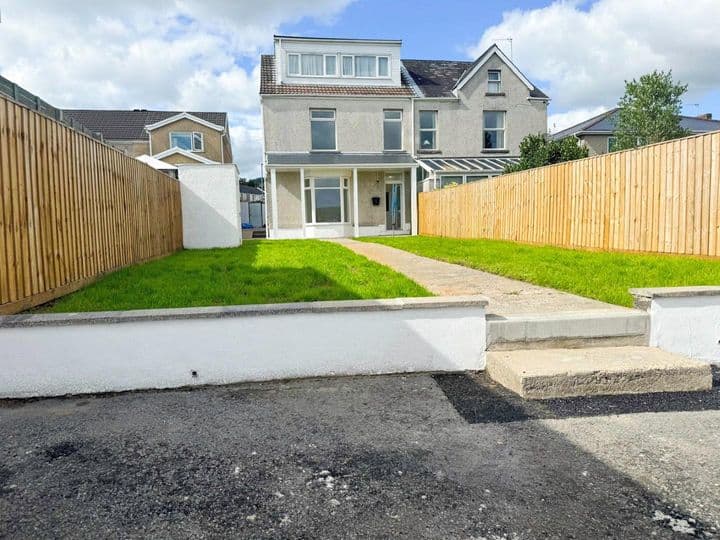 6 bedrooms house for sale in Neath Port Talbot, United Kingdom - Image 2