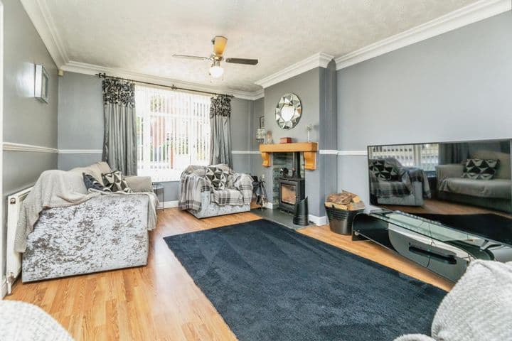 3 bedrooms house for sale in Rotherham, United Kingdom - Image 4