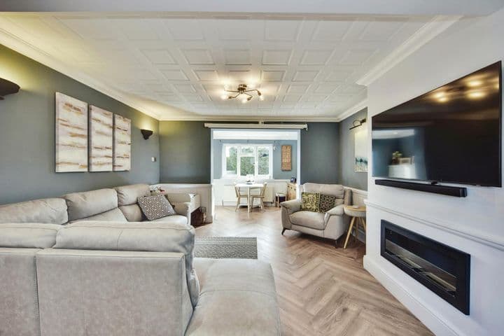 3 bedrooms house for sale in Rochester, United Kingdom - Image 3