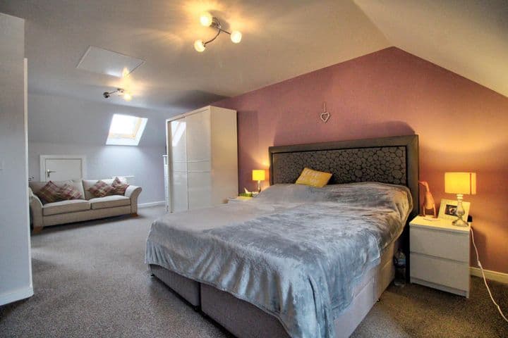 4 bedrooms house for sale in Newport, United Kingdom - Image 5