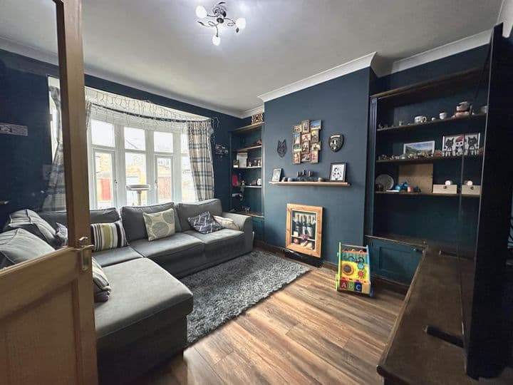 3 bedrooms house for sale in Redcar, United Kingdom - Image 3