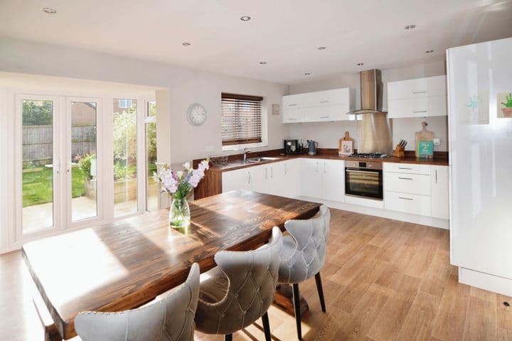 4 bedrooms house for sale in Nottingham, United Kingdom - Image 4