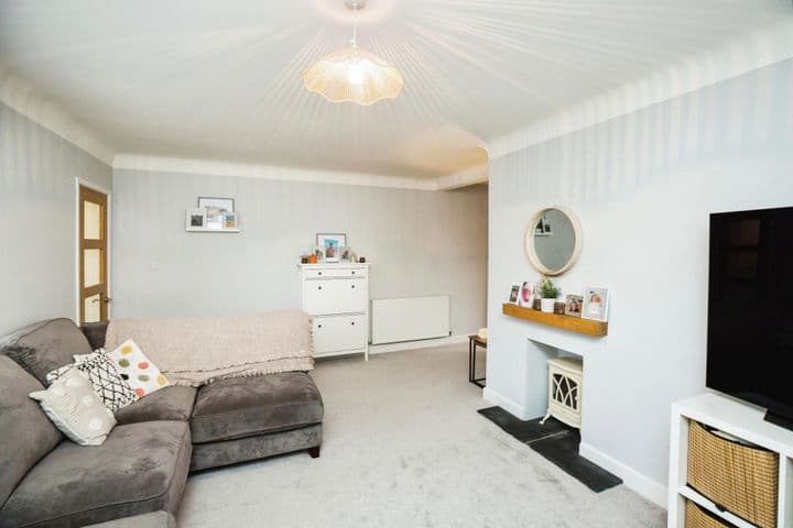 3 bedrooms house for sale in Chester, United Kingdom - Image 2