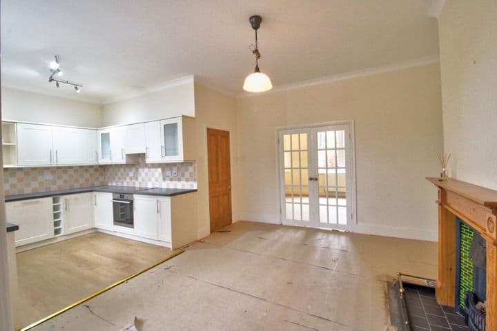 2 bedrooms apartment for sale in Morpeth, United Kingdom - Image 4