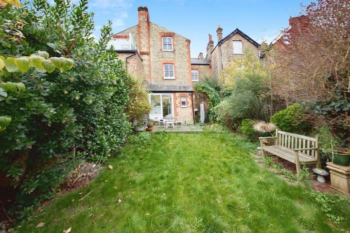 4 bedrooms house for sale in London, United Kingdom - Image 6