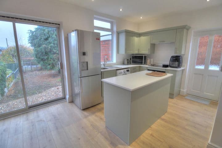 3 bedrooms house for sale in Brierley Hill, United Kingdom - Image 6