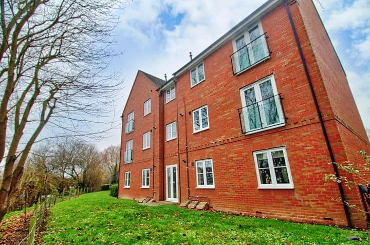 2 bedrooms apartment for sale in Evesham, United Kingdom - Image 2