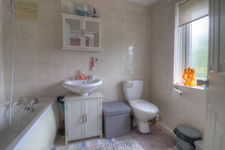 3 bedrooms house for sale in Leicester, United Kingdom - Image 11