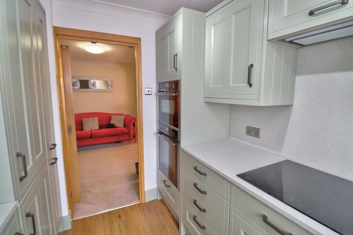 4 bedrooms house for sale in Swindon, United Kingdom - Image 7