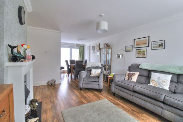 3 bedrooms house for sale in Basildon, United Kingdom - Image 6