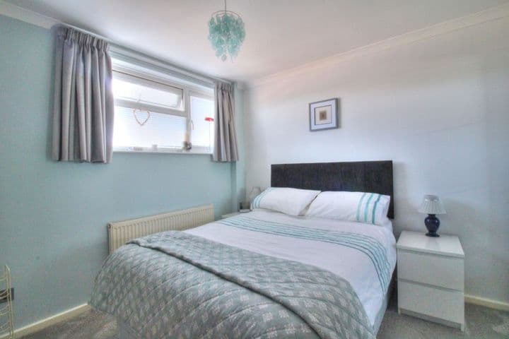 3 bedrooms house for sale in Basildon, United Kingdom - Image 12