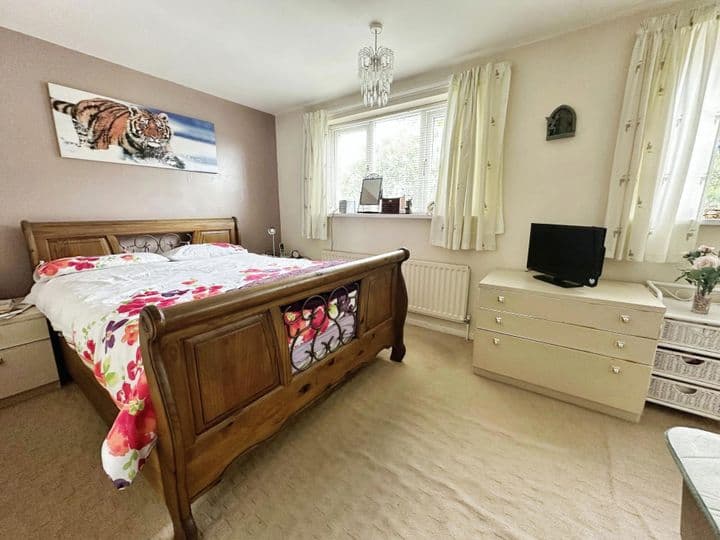 4 bedrooms house for sale in Wolverhampton, United Kingdom - Image 3