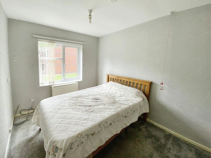 2 bedrooms apartment for sale in Hull, United Kingdom - Image 5