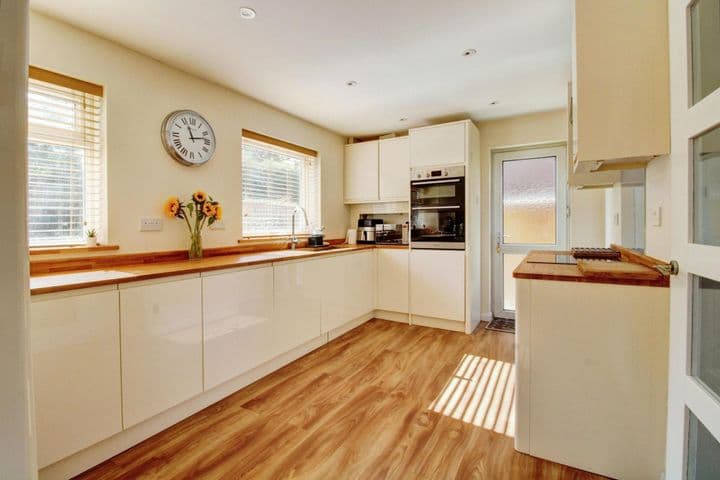 5 bedrooms house for sale in Ipswich, United Kingdom - Image 3