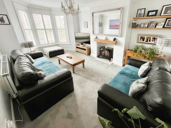 2 bedrooms apartment for sale in Whitley Bay, United Kingdom - Image 3