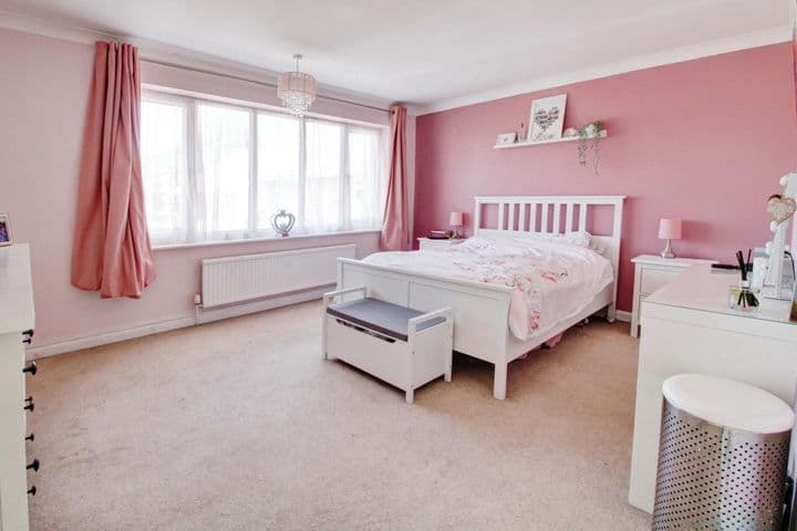 5 bedrooms house for sale in Ipswich, United Kingdom - Image 10