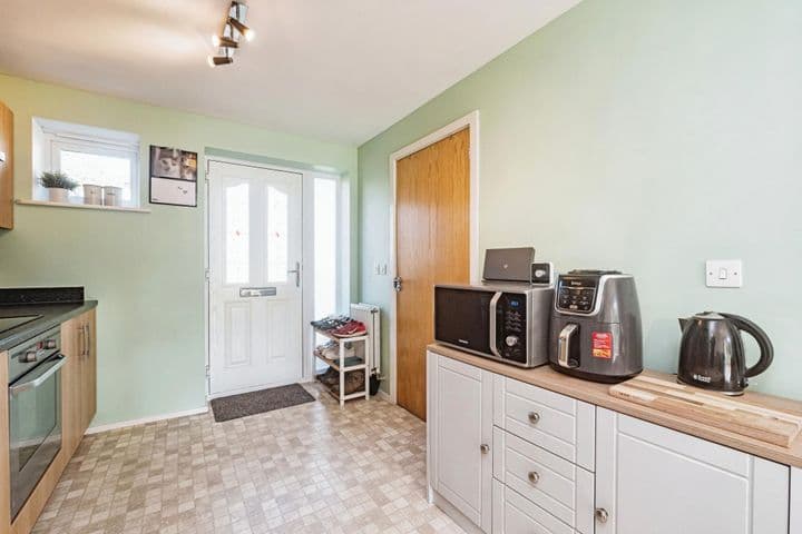 2 bedrooms house for sale in Basingstoke, United Kingdom - Image 10