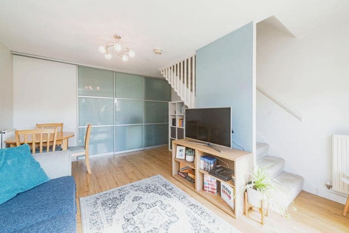 2 bedrooms house for sale in Basingstoke, United Kingdom - Image 7