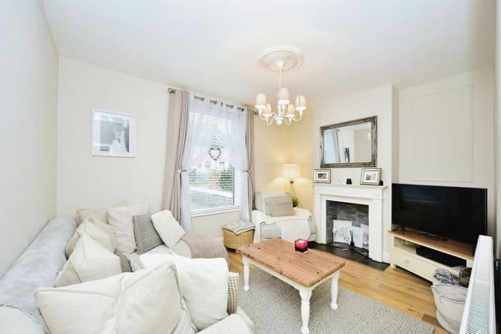 2 bedrooms house for sale in Gillingham, United Kingdom - Image 6