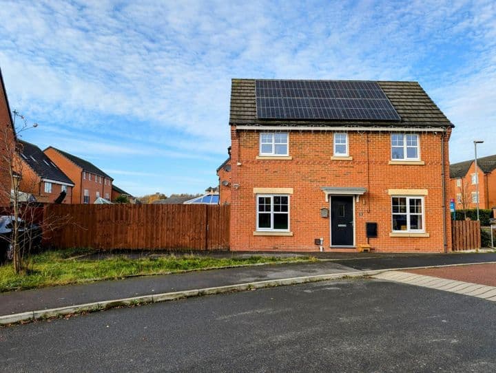 3 bedrooms house for sale in Manchester, United Kingdom - Image 2