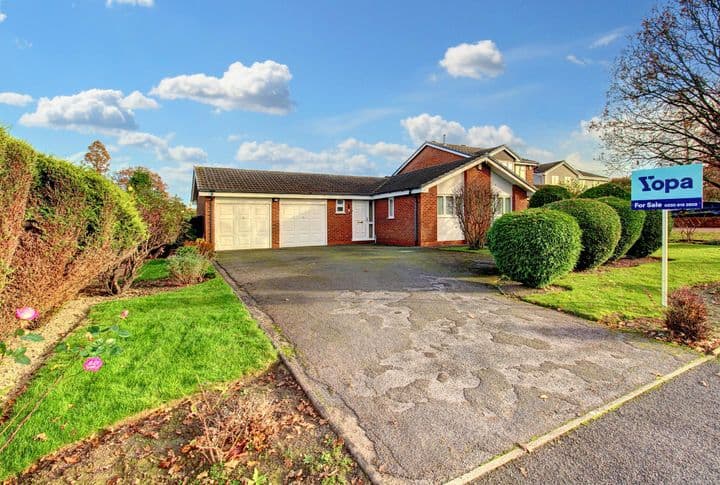 3 bedrooms house for sale in Tamworth, United Kingdom - Image 2