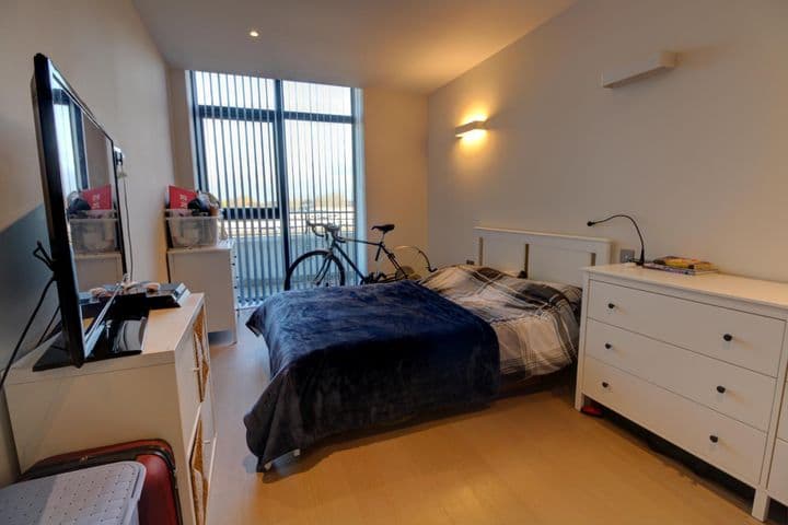 1 bedroom house for sale in Newbury, United Kingdom - Image 4