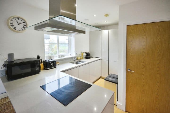 2 bedrooms apartment for sale in Epping, United Kingdom - Image 8