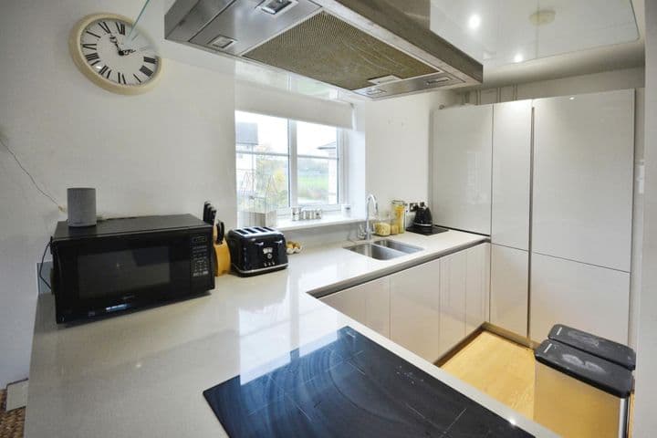 2 bedrooms apartment for sale in Epping, United Kingdom - Image 4