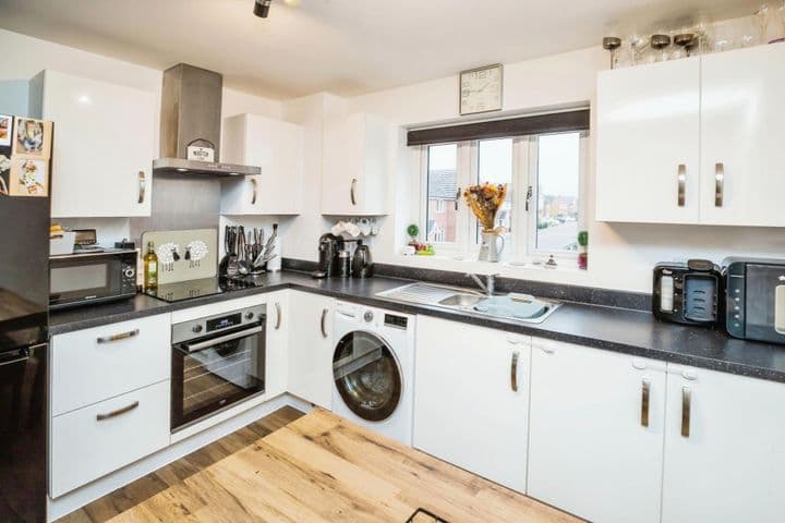 2 bedrooms apartment for sale in Chester, United Kingdom - Image 4