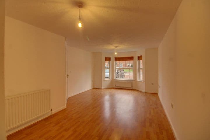 2 bedrooms apartment for sale in Bolton, United Kingdom - Image 3