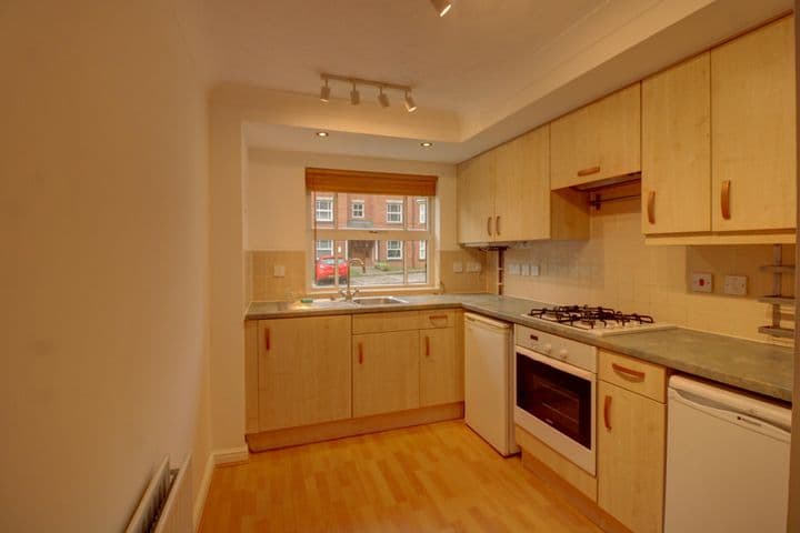 2 bedrooms apartment for sale in Bolton, United Kingdom - Image 5