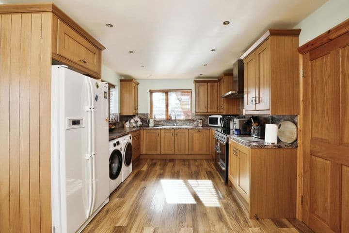 3 bedrooms house for sale in Sheffield, United Kingdom - Image 3