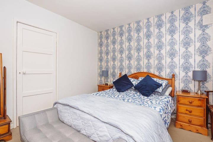 2 bedrooms apartment for sale in Dumfries and Galloway, United Kingdom - Image 12