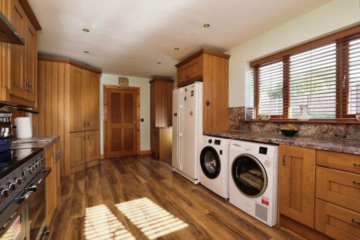 3 bedrooms house for sale in Sheffield, United Kingdom - Image 8