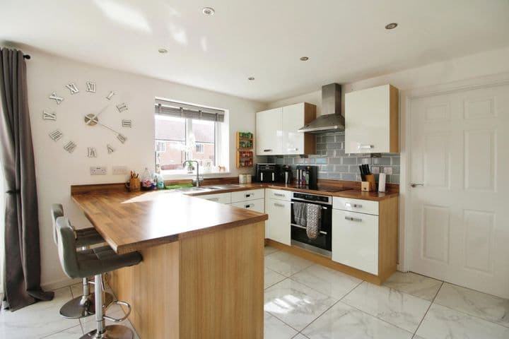 4 bedrooms house for sale in Castleford, United Kingdom - Image 5