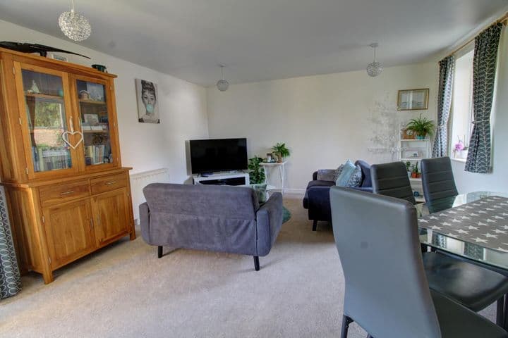 2 bedrooms apartment for sale in Ipswich, United Kingdom - Image 8