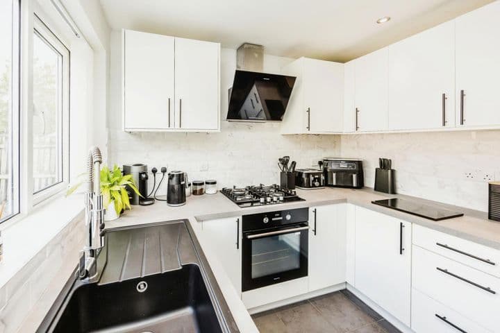 2 bedrooms house for sale in Halifax, United Kingdom - Image 6