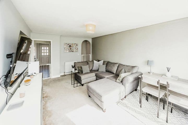 2 bedrooms house for sale in Halifax, United Kingdom - Image 3