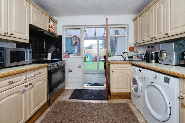 3 bedrooms house for sale in Brighton, United Kingdom - Image 7