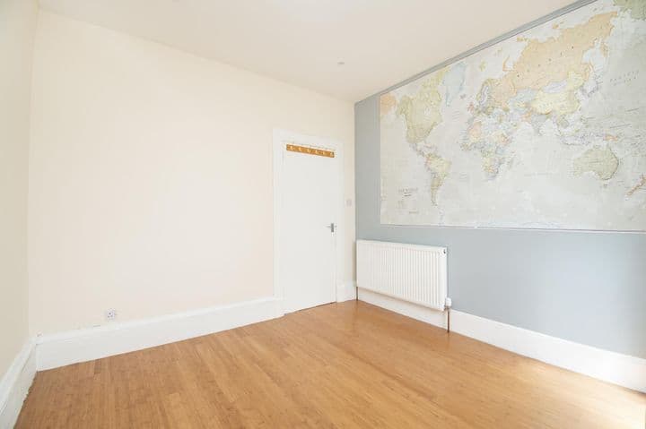 1 bedroom apartment for sale in Montrose, United Kingdom - Image 10