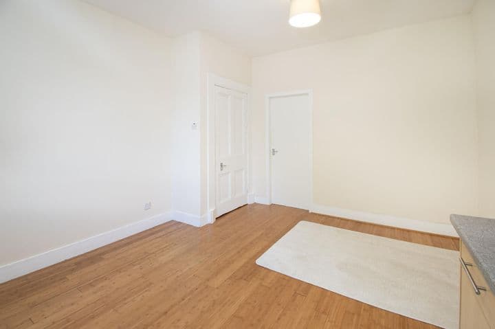 1 bedroom apartment for sale in Montrose, United Kingdom - Image 8